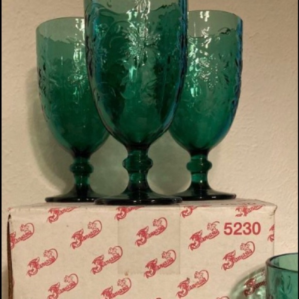 4 Princess House green goblets
